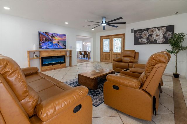 6613 BLUE HERON DRIVE S, St Petersburg, FL 33707