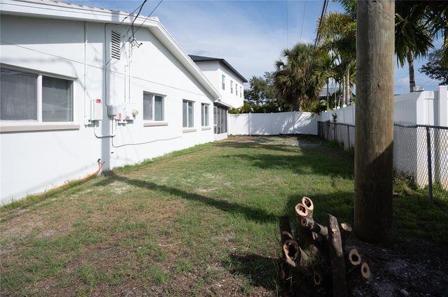 6613 BLUE HERON DRIVE S, St Petersburg, FL 33707