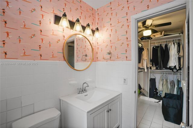 200 76th St 56, Miami Beach, FL 33141