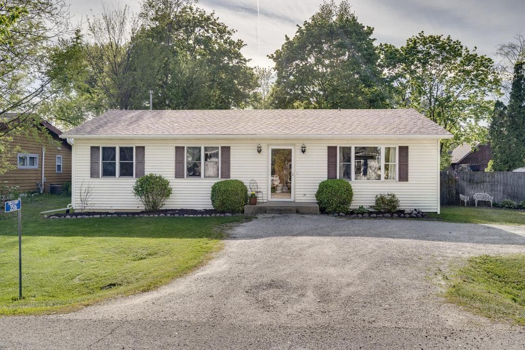 3516 Polk STREET, Kansasville, WI 53139