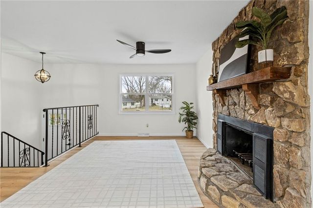 19530 E 5th Terrace Court, Independence, MO 64056