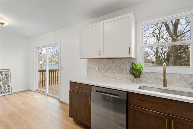 19530 E 5th Terrace Court, Independence, MO 64056