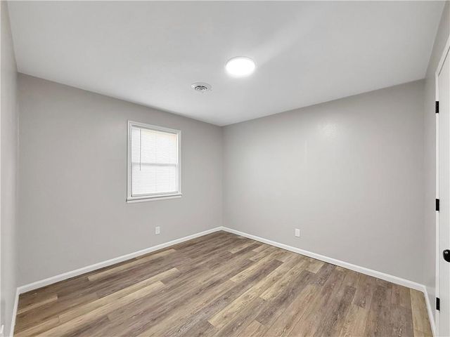 217 W 17th Street, Higginsville, MO 64037