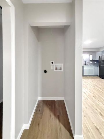 217 W 17th Street, Higginsville, MO 64037