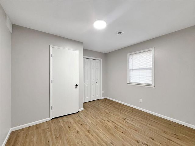 217 W 17th Street, Higginsville, MO 64037