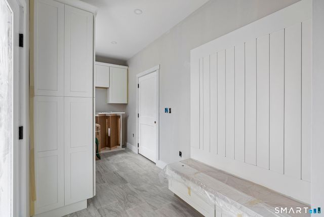 2 Pickett Road, Roxbury, CT 06783