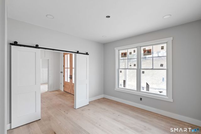 2 Pickett Road, Roxbury, CT 06783