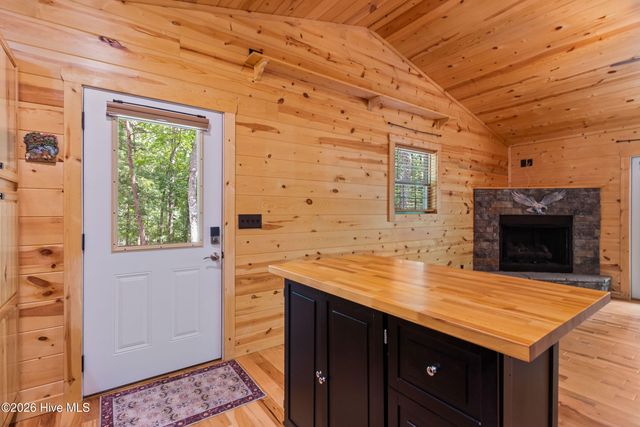 225 Dawsons Lane, Murphy, NC 28906
