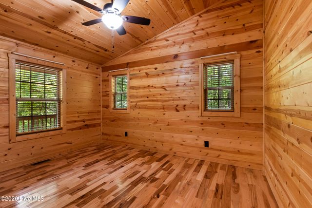 225 Dawsons Lane, Murphy, NC 28906