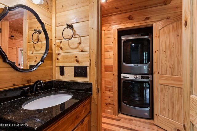225 Dawsons Lane, Murphy, NC 28906