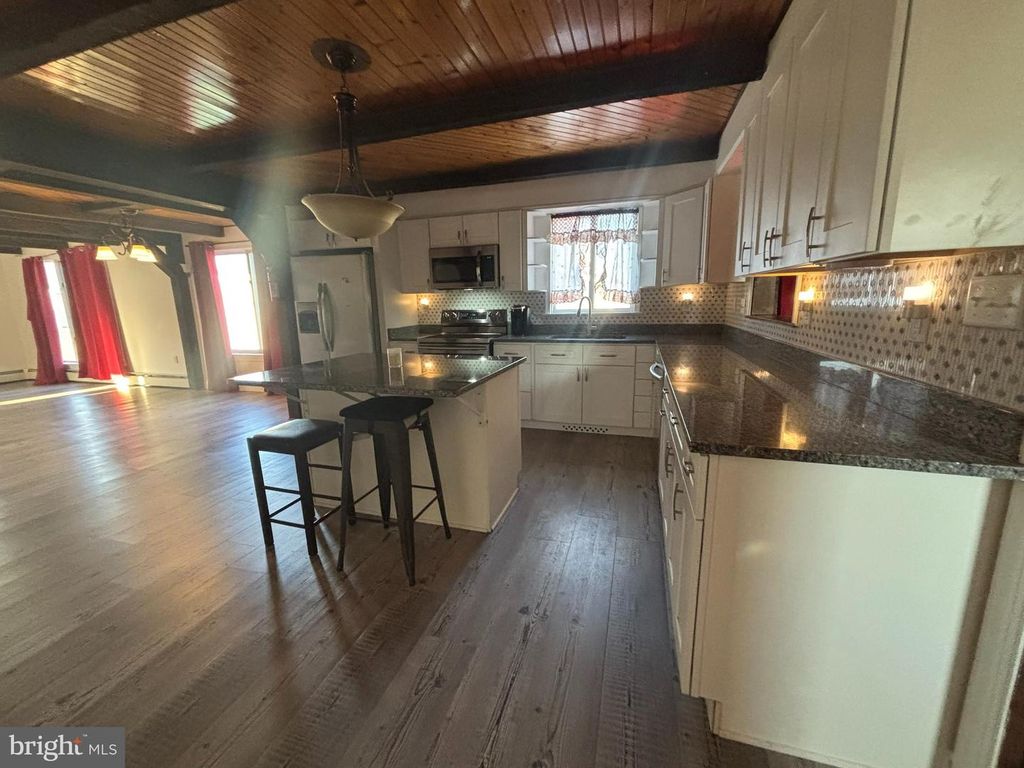 Image 5 of property listing at 602 RICHMOND ST, Perryville, MD 21903