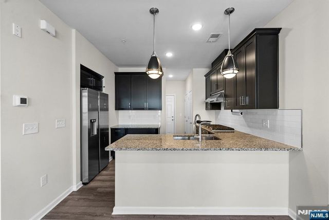 34 Arnold Drive, Wood Ridge, NJ 07075