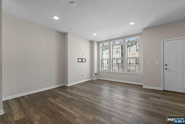 34 Arnold Drive, Wood Ridge, NJ 07075