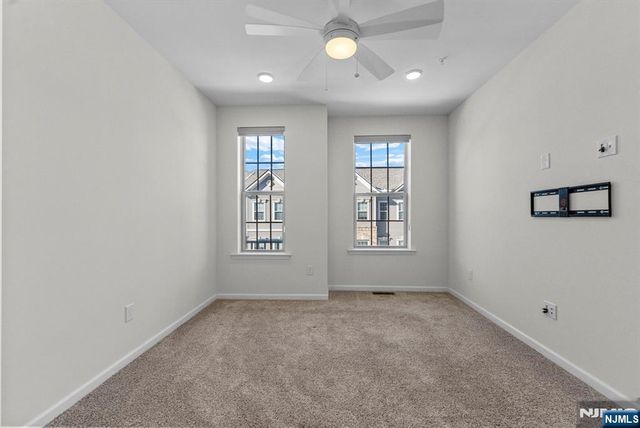 34 Arnold Drive, Wood Ridge, NJ 07075