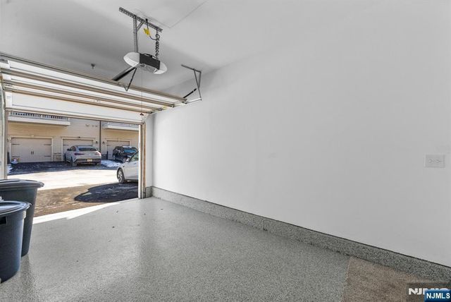 34 Arnold Drive, Wood Ridge, NJ 07075