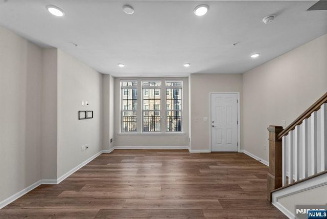 34 Arnold Drive, Wood Ridge, NJ 07075