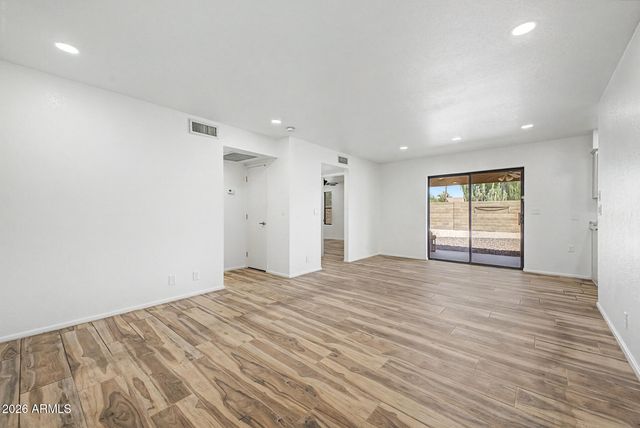 2557 S ZINNIA --, Mesa, AZ 85209