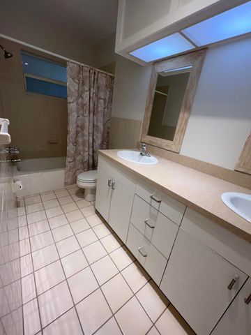 1050 E Sample Road 311, Pompano Beach, FL 33064