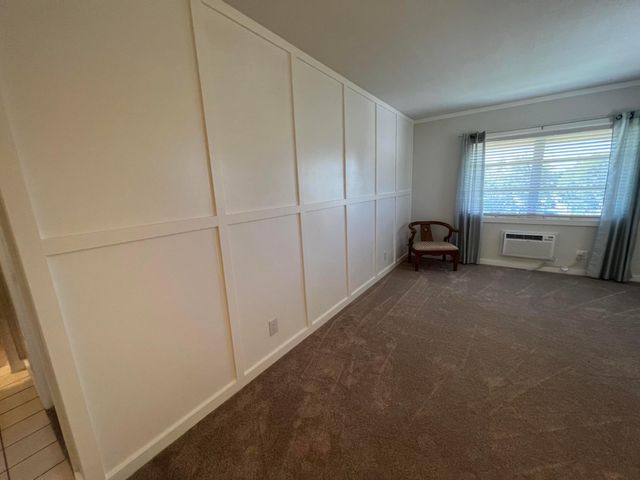 1050 E Sample Road 311, Pompano Beach, FL 33064