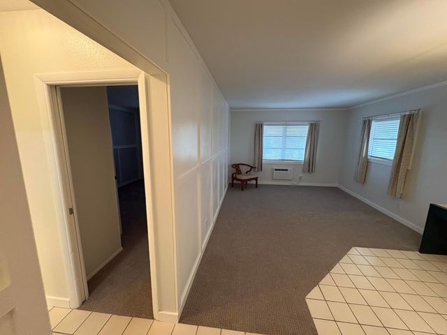 1050 E Sample Road 311, Pompano Beach, FL 33064