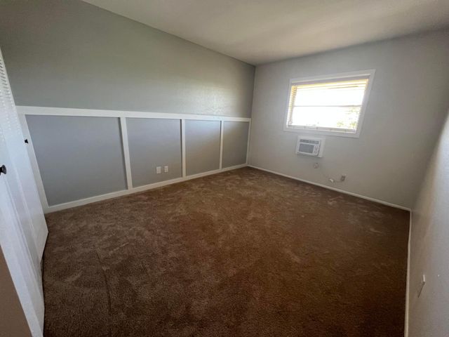 1050 E Sample Road 311, Pompano Beach, FL 33064