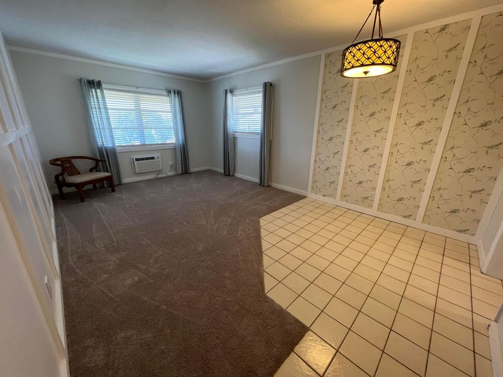 1050 E Sample Road 311, Pompano Beach, FL 33064