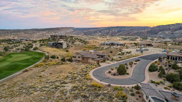 325 Hearthstone Court, Grand Junction, CO 81507