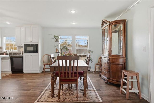170 Creek View Way, Rogersville, TN 37857