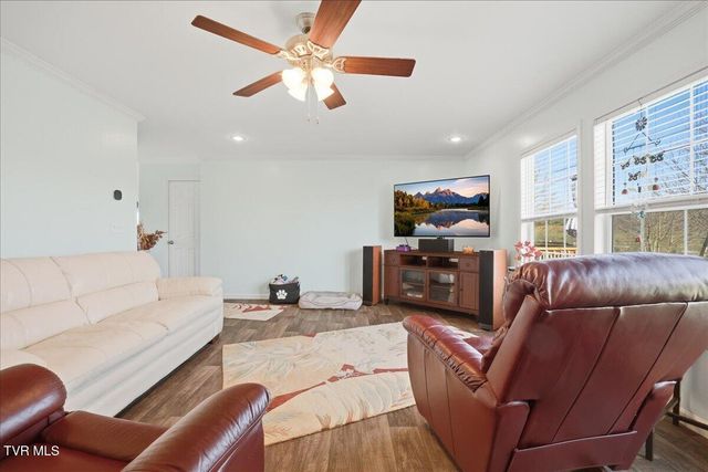 170 Creek View Way, Rogersville, TN 37857
