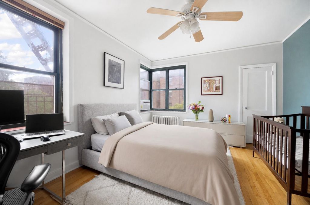 3441 78th St Apt 4G, New York City, NY 11372