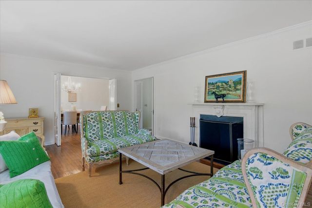 44 Georgica Close Road, East Hampton, NY 11937