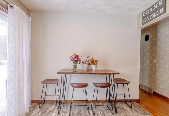 416 Colby Court, Janesville, WI 53546