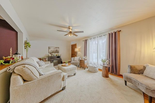 416 Colby Court, Janesville, WI 53546