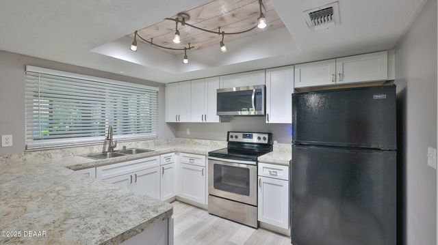 490 Woodstock Drive, Port Orange, FL 32127