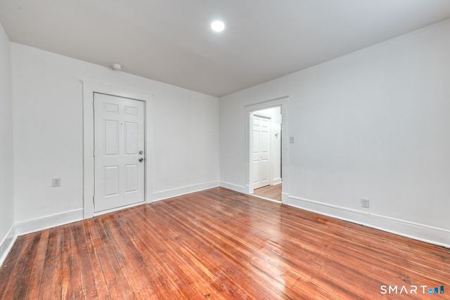 152 Oak Street 1N, New Britain, CT 06051