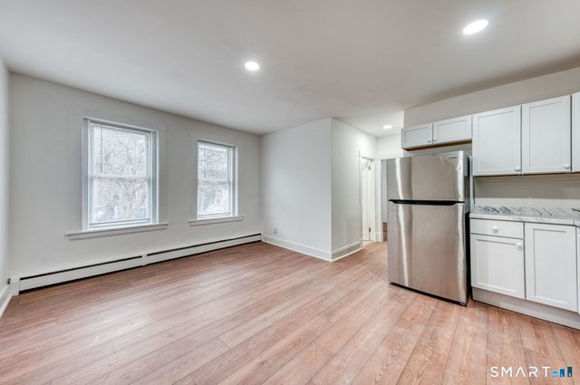 152 Oak Street 1N, New Britain, CT 06051