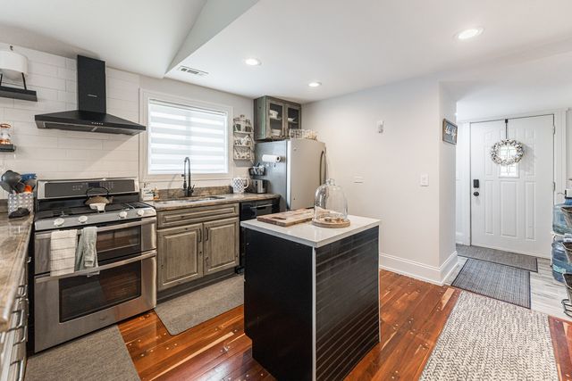 40492 N Lambert Drive, Antioch, IL 60002