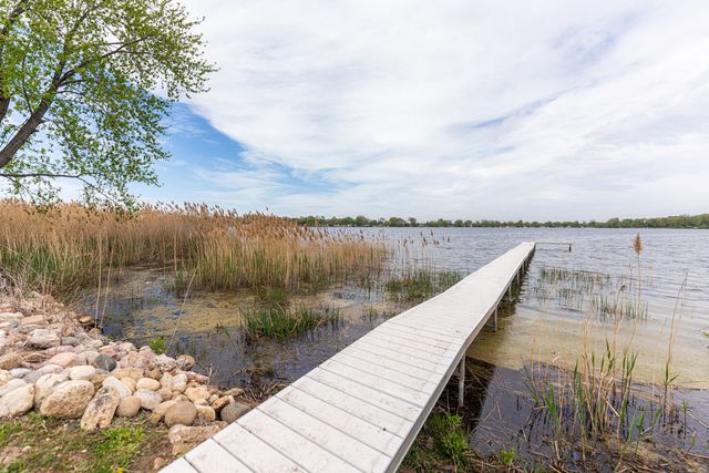 40492 N Lambert Drive, Antioch, IL 60002