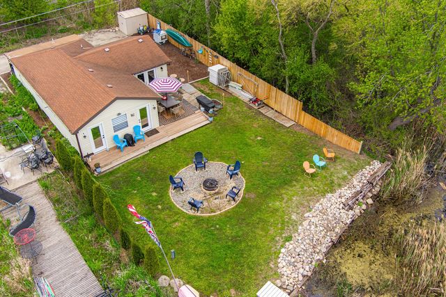 40492 N Lambert Drive, Antioch, IL 60002