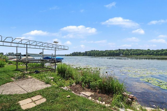 11169 Lakeshore Drive, Three Rivers, MI 49093