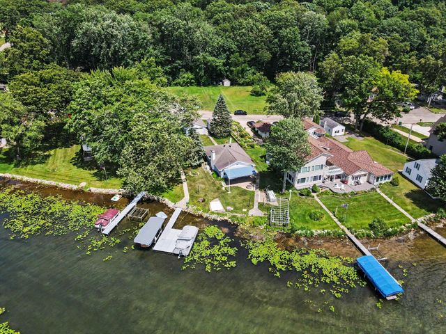 11169 Lakeshore Drive, Three Rivers, MI 49093