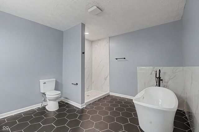 409 N Walnut Street, Alexandria, IN 46001