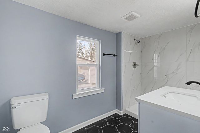 409 N Walnut Street, Alexandria, IN 46001