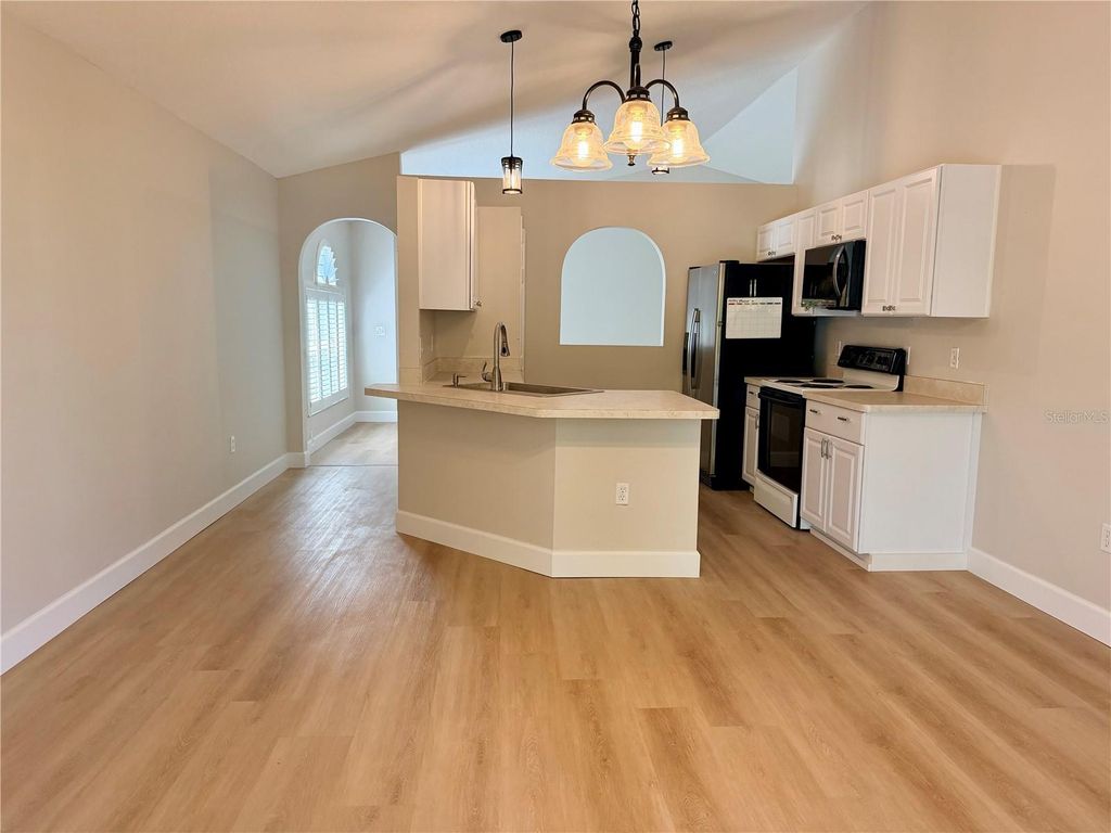 Image 19 of property listing at 12837 PARKBURY DRIVE, Orlando, FL 32828