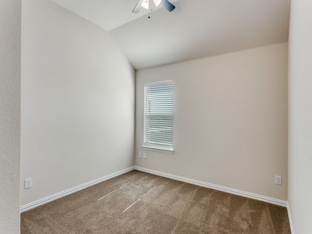 529 Brozgold Avenue, Midlothian, TX 76065