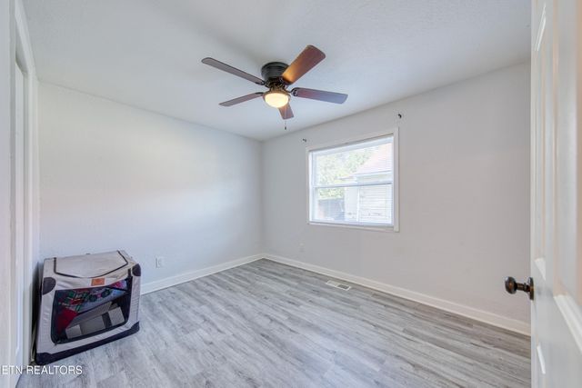 4621 Freund St, Knoxville, TN 37920
