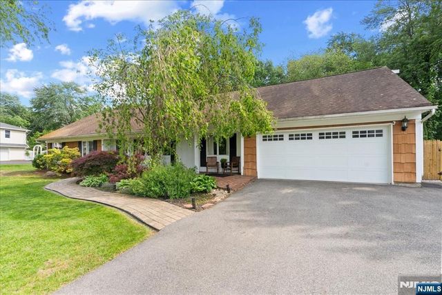 21 Carteret Street, West Milford, NJ 07480
