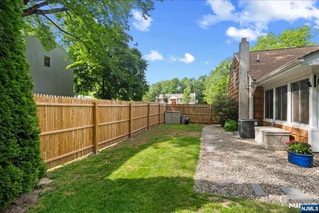 21 Carteret Street, West Milford, NJ 07480