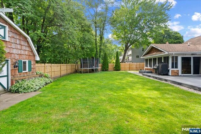 21 Carteret Street, West Milford, NJ 07480