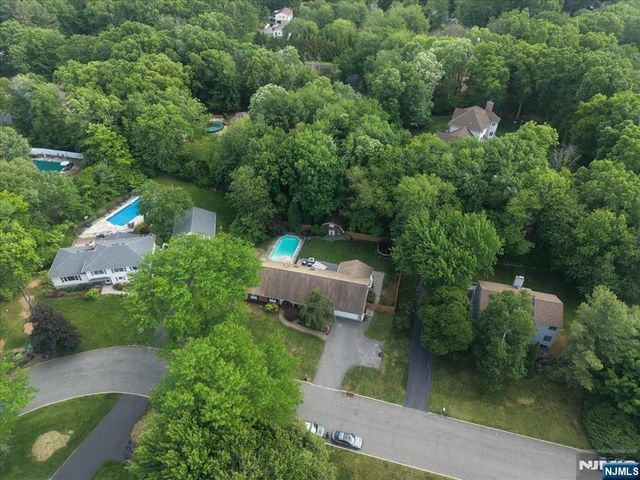 21 Carteret Street, West Milford, NJ 07480